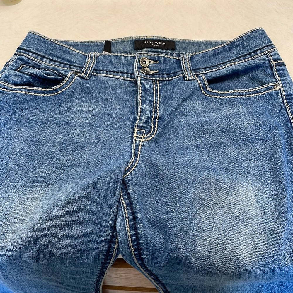 Nine West Back Pocket Jeans Size 8 - Picture 2 of 7